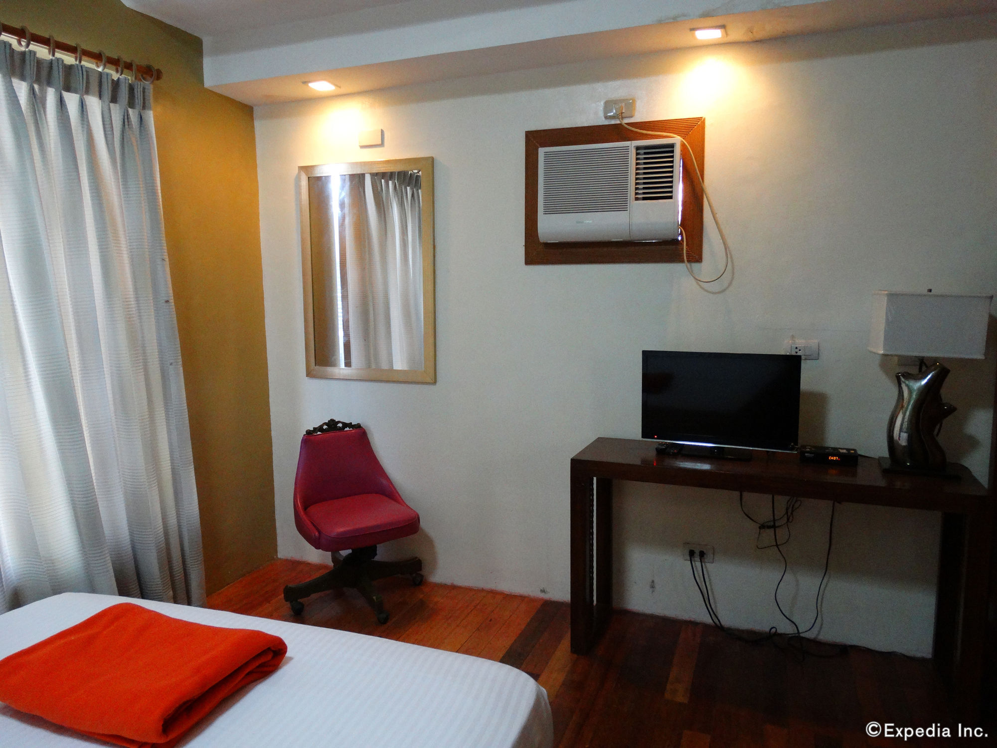 Purple Tree Bed & Breakfast Paranaque City Bagian luar foto